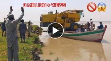 Harvesting Machine Loading On Boat in Sindh River || Newholand 8070 Harvester Machine